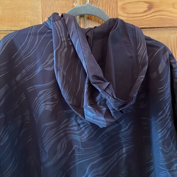 Fabletics Stace Woven Jacket Size Medium - Picture 8 of 10